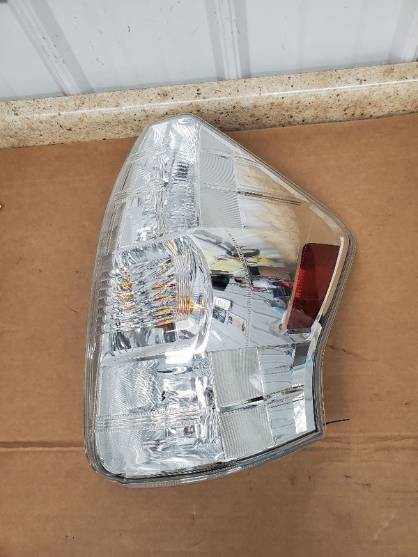 Passenger Tail Light Prius V VIN Eu 7th And 8th Digit Fits 12-14 PRIUS 296939