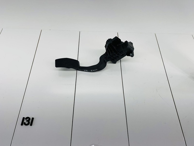 14-19 FIAT 500L 1.4L L4 GASOLINE ENGINE ACCELERATOR THROTTLE GAS PEDAL OEM
