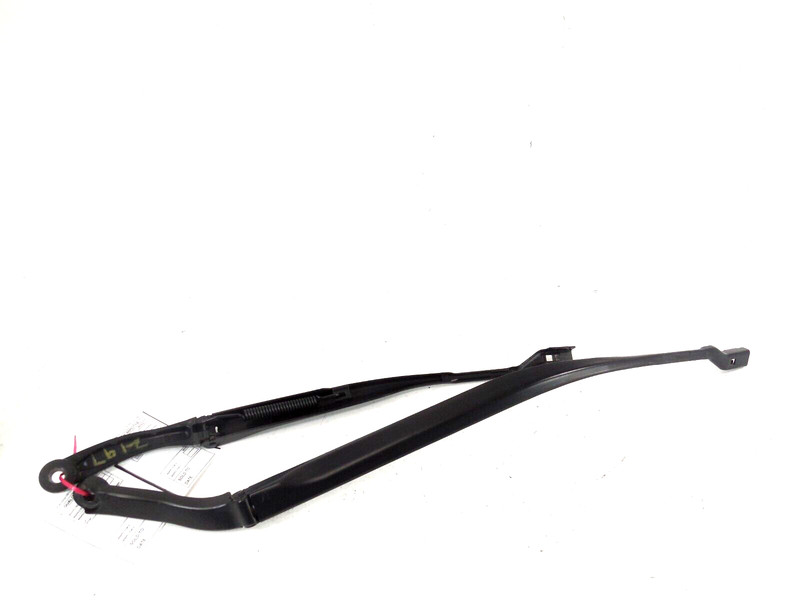 2014-2017 Maserati Quattroporte Windshield Wiper Arm Pair Left Right LH RH OEM