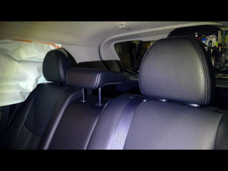 ROGUE 2015 3 Rear Headrests 1687883