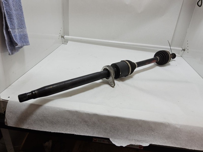 2017-2025 Chrysler Pacifica Front Right Axle Shaft 3.6L AT FWD