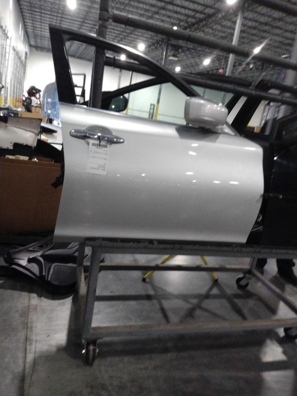2012 INFINITI M37 Right Front Door Silver 577792 Used OEM Part 121K Miles