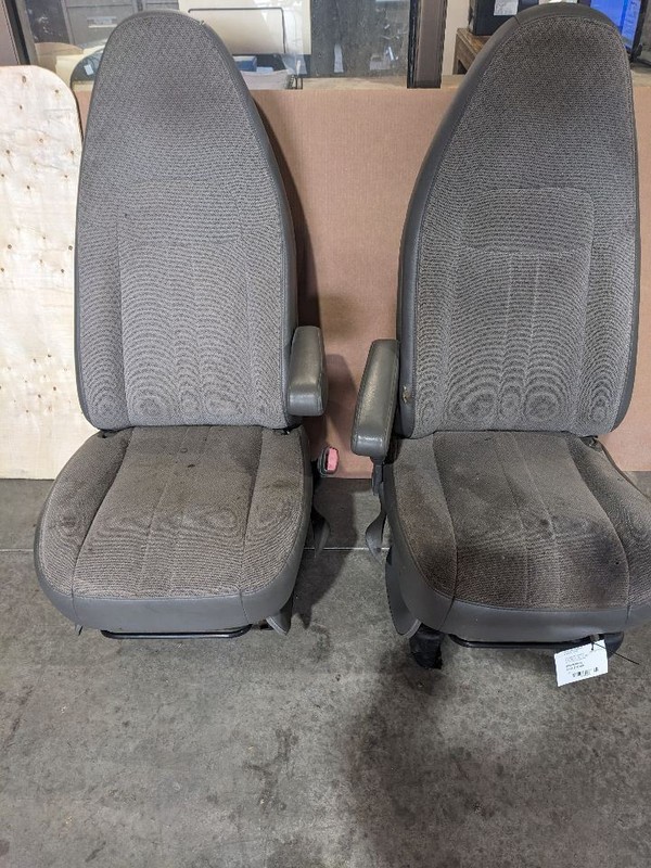 10-14 EXPRESS 2500 VAN Gray Cloth Power Driver Manual Passenger 1185509