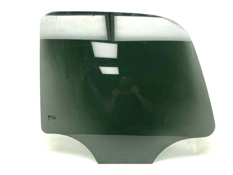 Left Rear Door Window Glass Fits 2007-2014 Chevrolet Tahoe 73350 **NO SHIPPING**