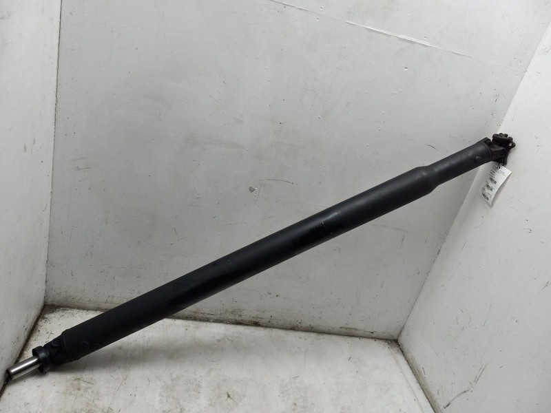 01-04 TOYOTA SEQUOIA LIMITED 4.7L RWD AT REAR DRIVE SHAFT
