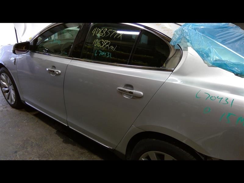 Driver Rear Side Door Tinted Glass Lower Side Moulding Fits 09-16 MKS 589546