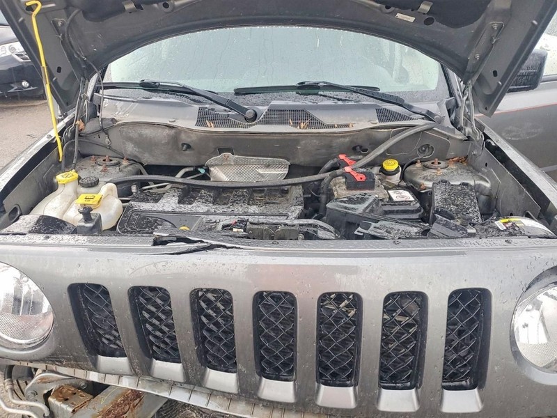 10-17 Jeep Patriot 2.4l (vin B 8th Digit) W/o Oil Cooler Engine Assembly 144K