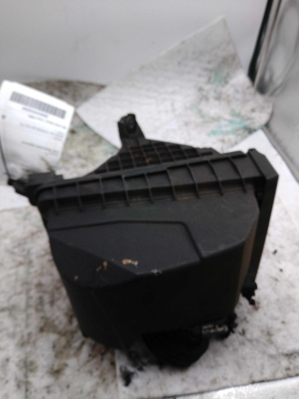 2018 KIA SORENTO 3.3L Air Cleaner Assembly OEM Used - 70K Miles