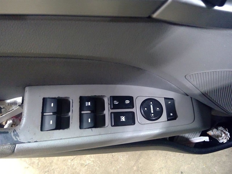 Driver Front Door Switch Driver's Sedan Master Fits 17-20 ELANTRA 1721667