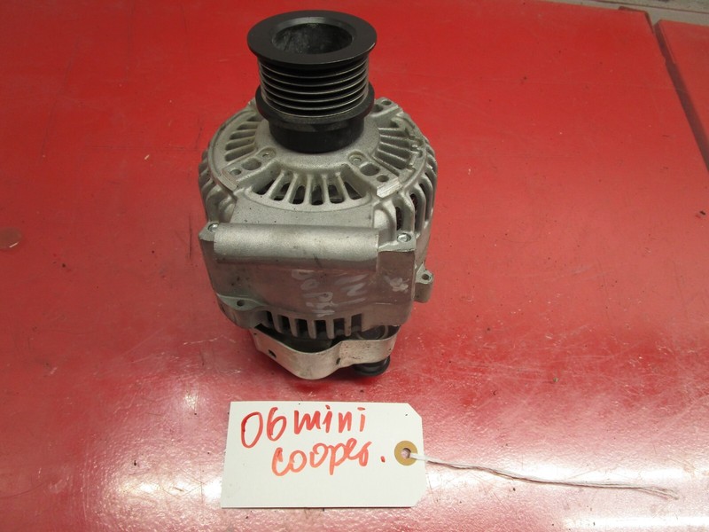 05-08 MINI COOPER CLUBMAN R52 R53 1.6L ENGINE ALTERNOTOR OEM