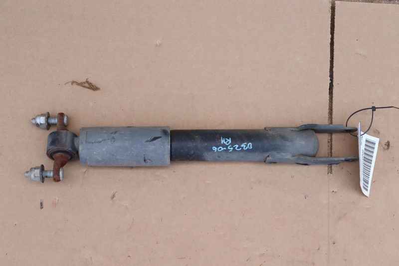 2020-2023 CHEVY SILVERADO 2500 HD FRONT RIGHT PASSENGER SHOCK STRUT ABSORBER OEM