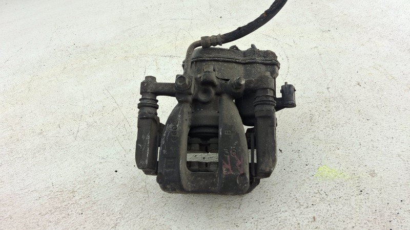 2018 - 2024 CHEVROLET EQUINOX REAR RIGHT PASSENGER SIDE BRAKE CALIPER OEM