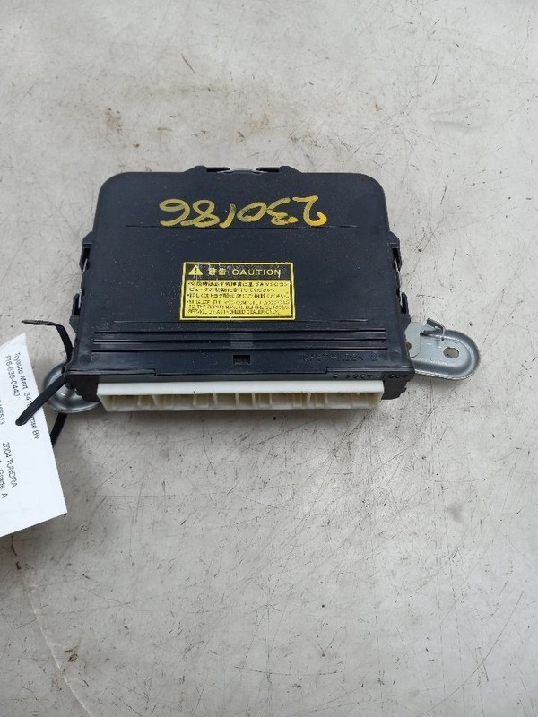Chassis ECM ABS Unit Center Dash With Crew Cab 4WD Fits 04 TUNDRA