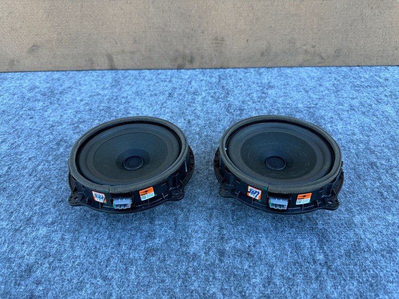 GENESIS G70 2019-2024 OEM REAR LEFT RIGHT DOOR SPEAKERS LEXICON ASSEMBLY (PAIR)