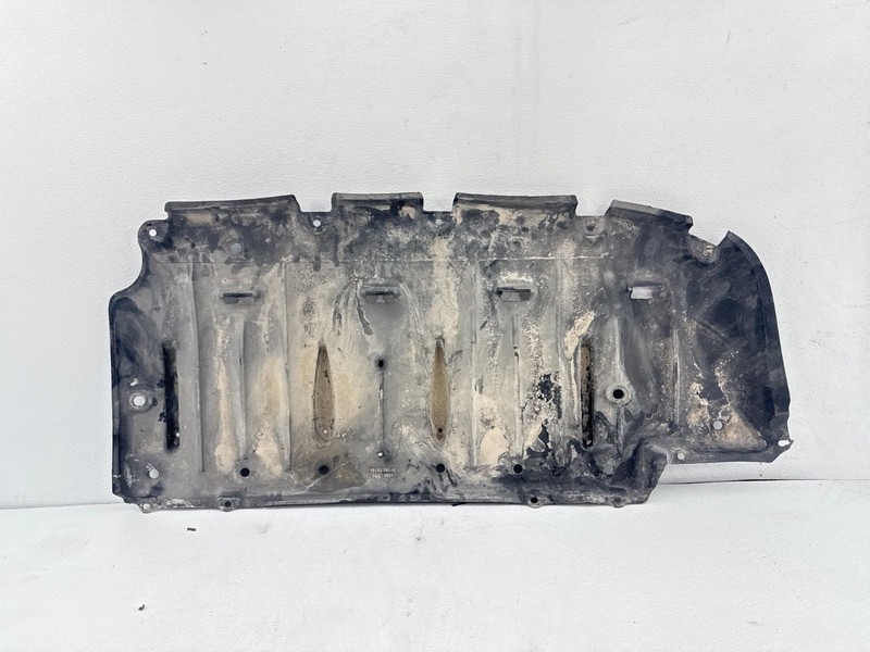 2017 TOYOTA SIENNA REAR UNDER BODY SPLASH GUARD SHIELD COVER OEM