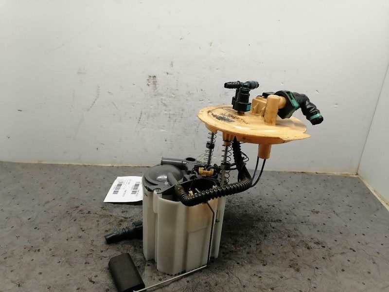 Fuel Pump Assembly Tank Mounted 2.0L Fits 21-23 WRANGLER 1595510