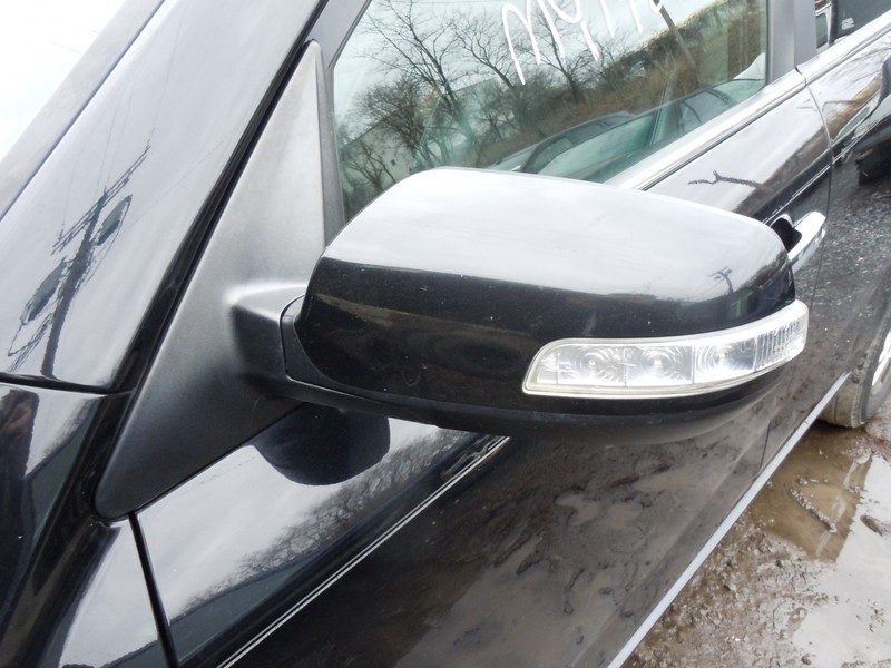 2011-2015 Kia Sorento Power Door Mirror Driver Left W/ Turn Signal EB