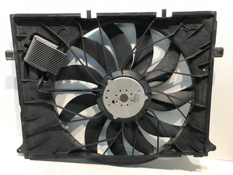 02-06 Mercedes W220 S350 Engine Motor Cooling Fan Shroud OEM A2205000193
