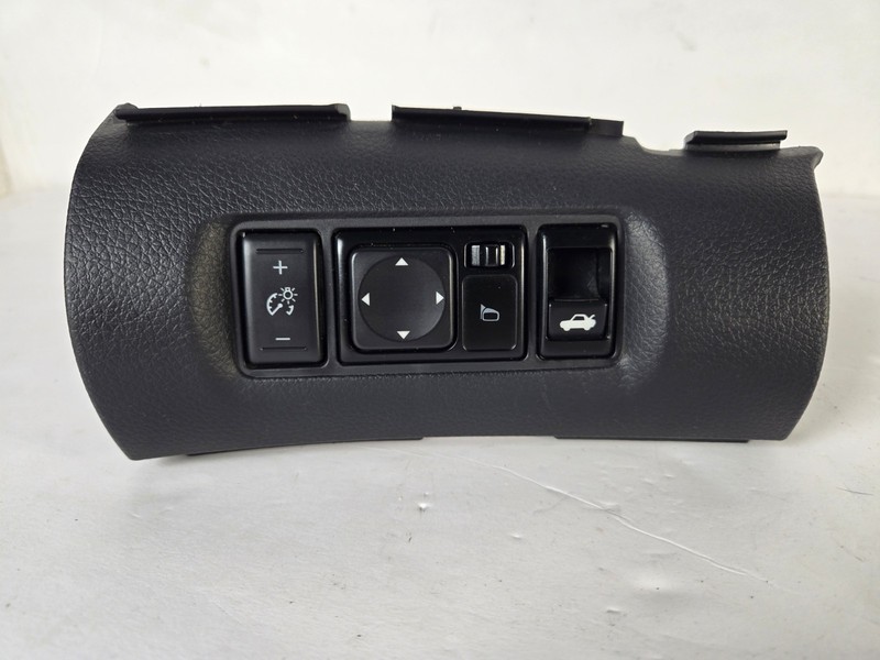 2013-2019 Nissan Sentra Dash Instrument Mirror Trunk Gauge Switch Trim OEM 15244