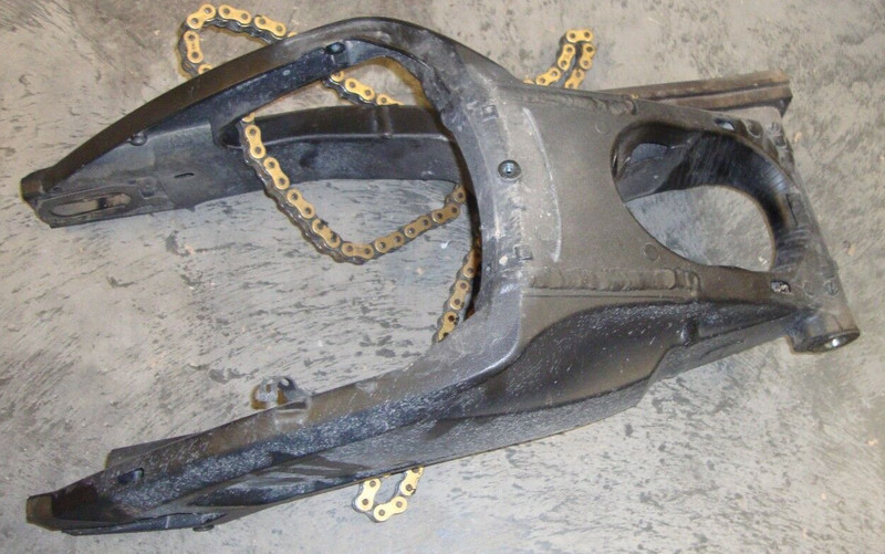 2012 Suzuki GSXR750 GSX-R750 GSXR 750 Rear Swingarm Swivel Arm Pivot Swing A 12