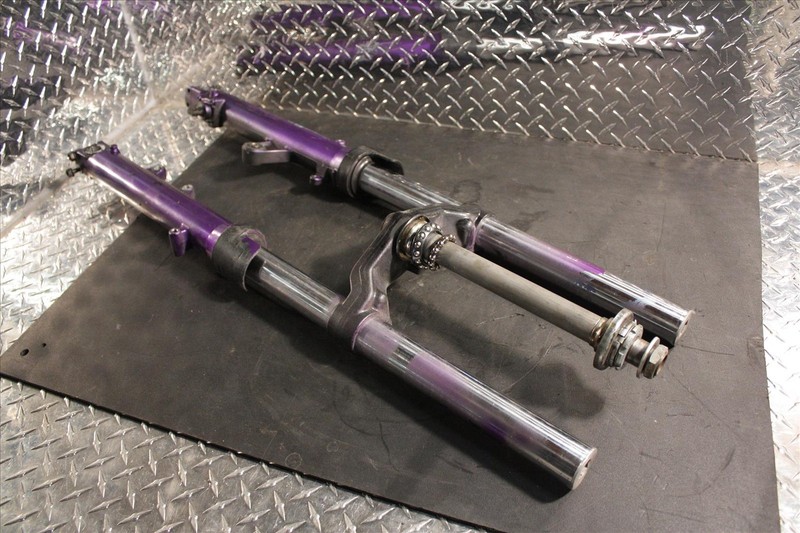 1991 HONDA ST 1100 FRONT FORK FORKS SUSPENSION LOWER TRIPLE TREE SHAFT ST1100 91
