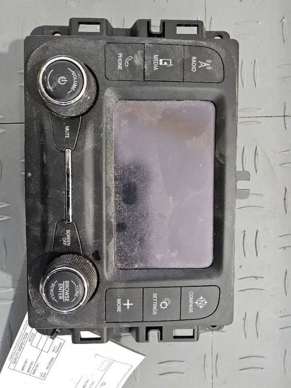 2021-2024 Dodge RAM 1500 Display and Receiver 5" Screen w/Sirius Satellite