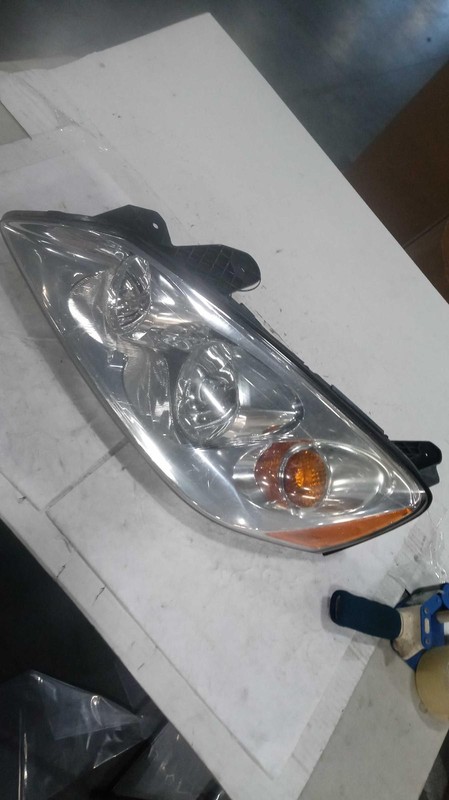 Used Left Headlight Assembly fits: 2009 Pontiac G6 Left Grade B
