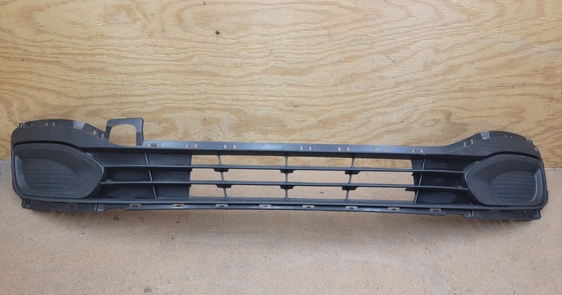 2014 - 2015 KIA RIO LX EX SX Grille Lower Bumper Mounted w/o Fog Lamps OEM