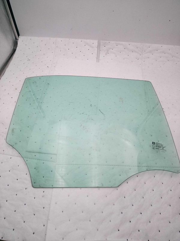 Used Rear Right Door Glass Rear fits: 2016 Cadillac Ats Rear Right Grade B