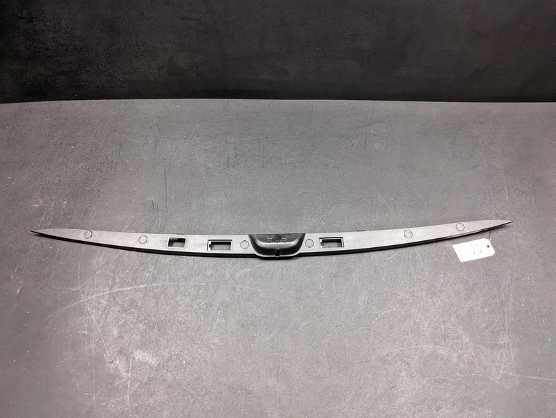 Tailgate License Plate Lamp Cover 2021 Lincoln Nautilus KA1B-13B482-AH 2019-2022
