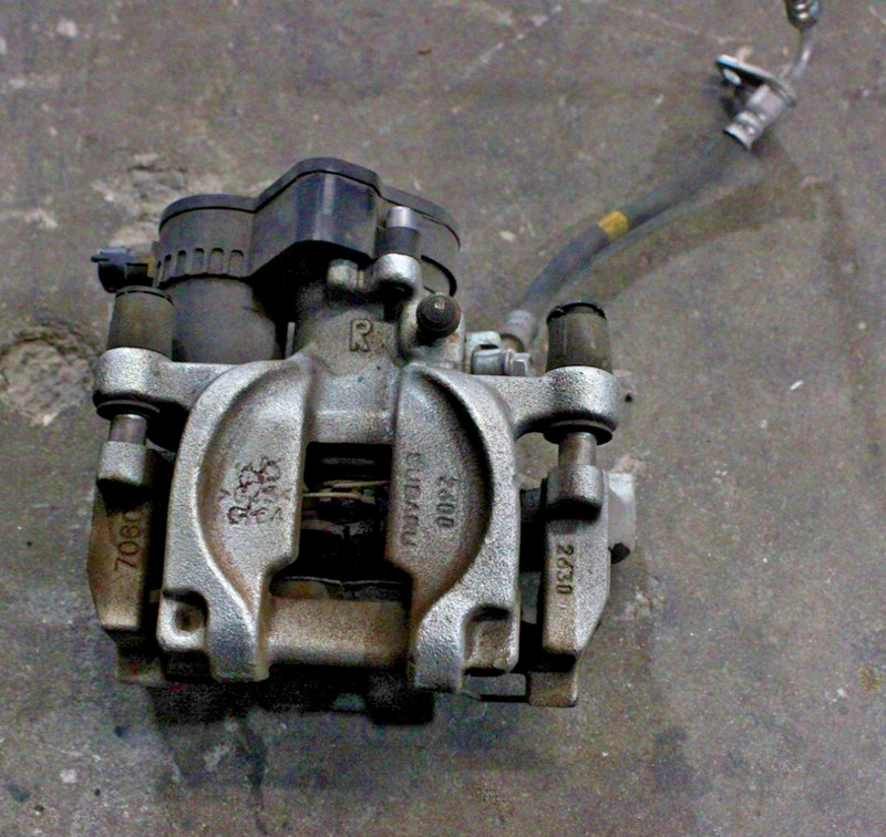 2020 - 2025 SUBARU LEGACY AWD REAR RIGHT SIDE DISC BRAKE CALIPER 26692-AN00A OEM