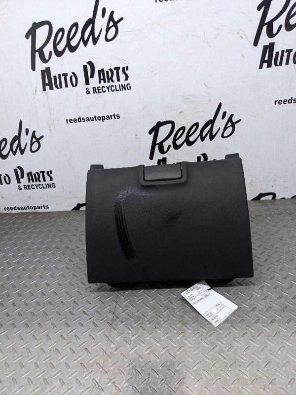 2014-2019 CHEVY SILVERADO 1500 DASHBOARD LOWER STORAGE COMPARTMENT BLACK 1170091