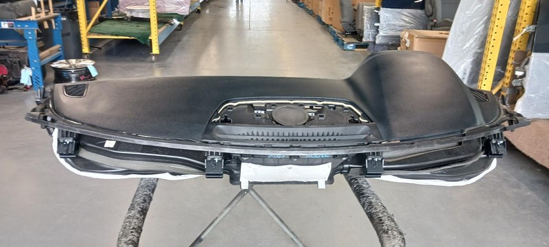 20-'22 KIA TELLURIDE dashboard Dash Panel w/o head-up display OEM