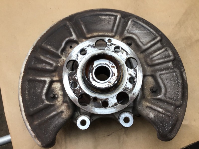 Mercedes E63 S W213 2018 AWD Rear Right Spindle Knuckle Bearing Hub 18-20 ;:O