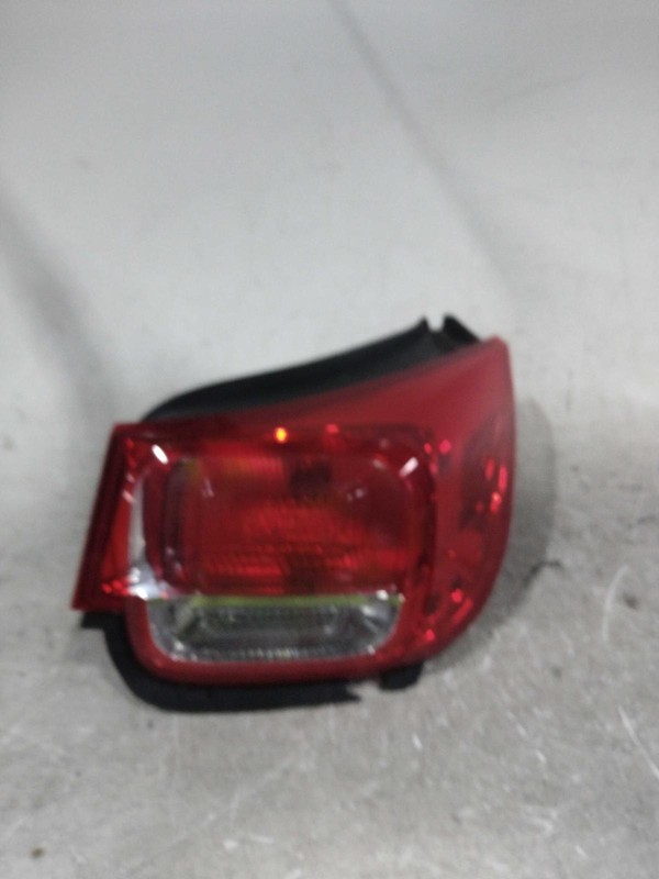 2013 Chevrolet Malibu Right Blue Tail Light Assembly OEM Used 462264
