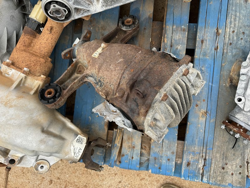 2009-2017 LEXUS LS460 AWD REAR CARRIER DIFFERENTIAL ASSEMBLY 3.133 RATIO