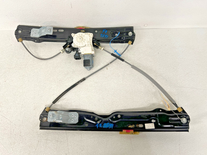 ⭐2017-2020 JAGUAR XE FRONT RIGHT PASS DOOR WINDOW REGULATOR W/MOTOR OEM LOT2691
