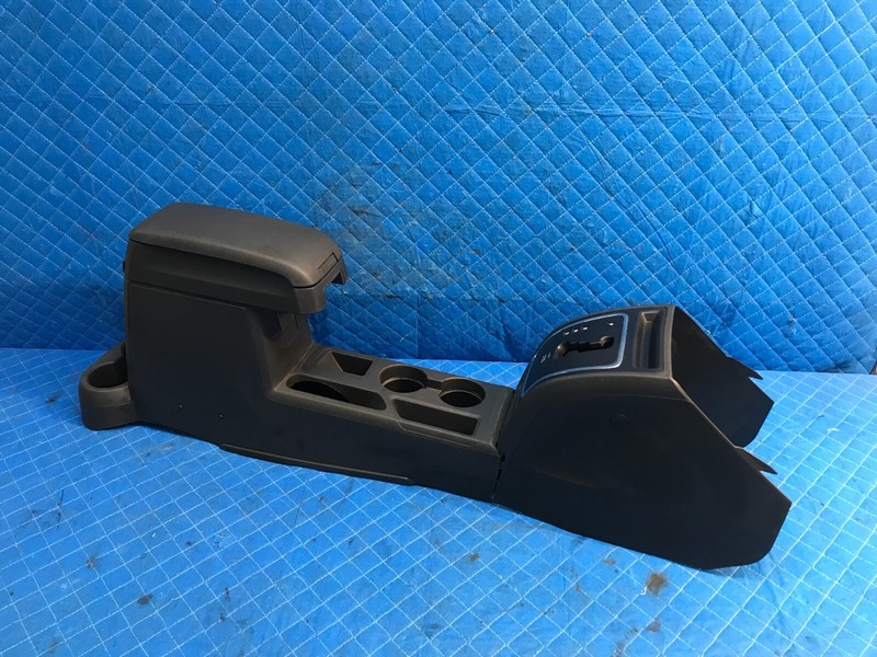 11-17 Jeep Patriot Front Floor Center Console Shifter Bezel Assembly OEM