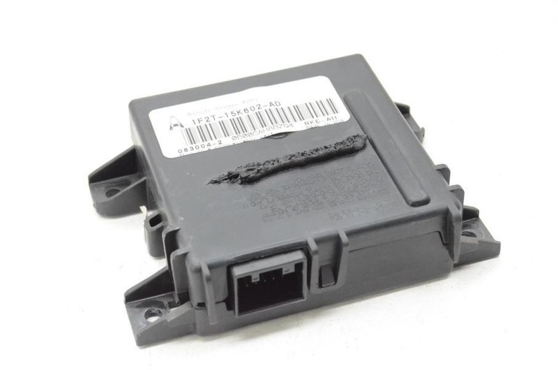 2002-2005 Ford Thunderbird Keyless Entry Control Module 1F2T 15K602