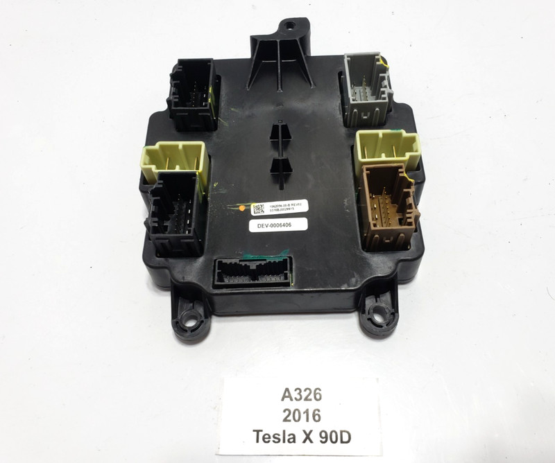 ✅ 16-20 OEM Tesla Model X Rear Left Driver Falcon Door Chassis Control Module