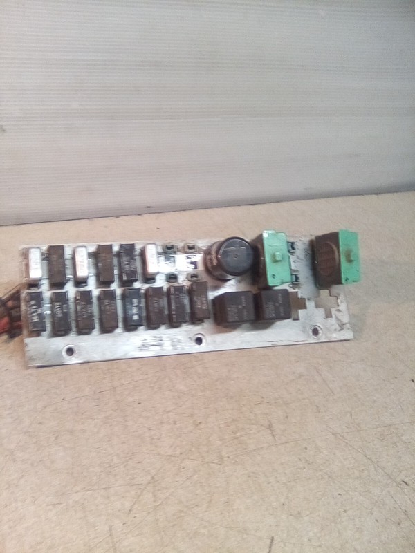 2000 Mack RD600 Fuse Panel