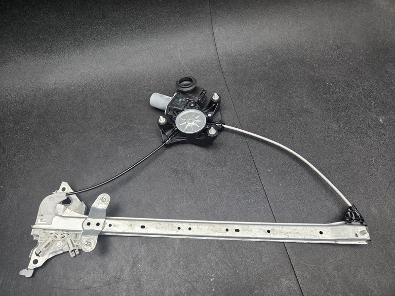 Rear Left Door Window Regulator w/ Motor 2023 Toyota RAV4 85720-0R080 2019-2025