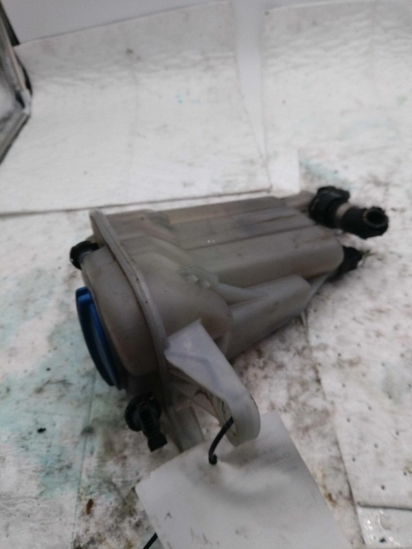 2015 Audi A4 Engine Coolant Reservoir White OEM 2.0L 132K Miles 8K0121403Q