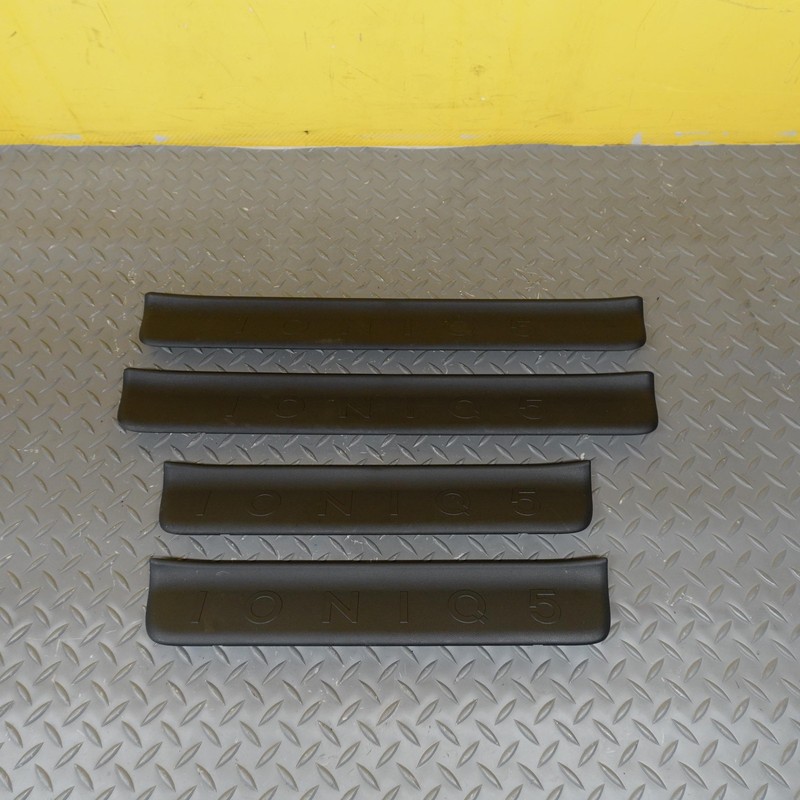 2022-2024 HYUNDAI IONIQ 5 FRONT REAR DOOR SILL PLATE SET OEM 85873GI000NNB