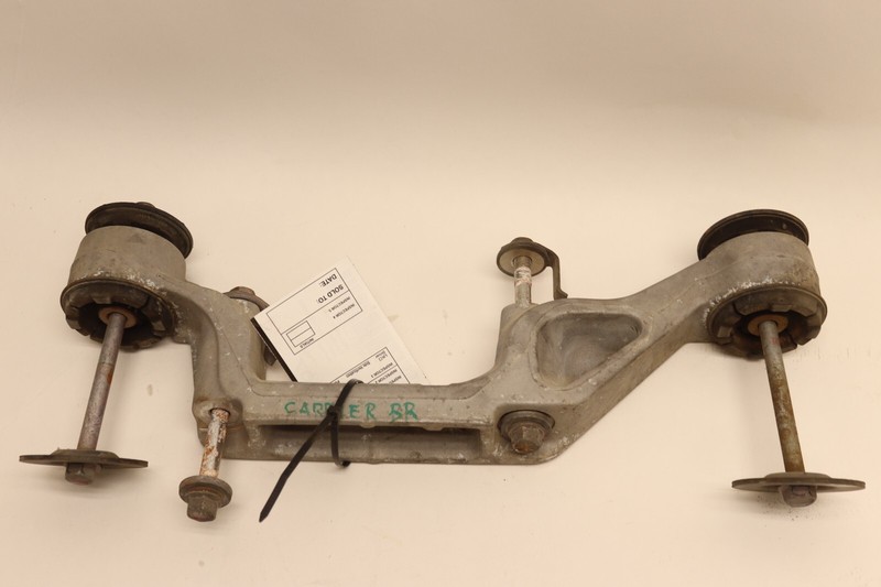 2014-2016 TOYOTA HIGHLANDER AWD REAR DIFFERENTIAL CARRIER SUPPORT BRACKET OEM