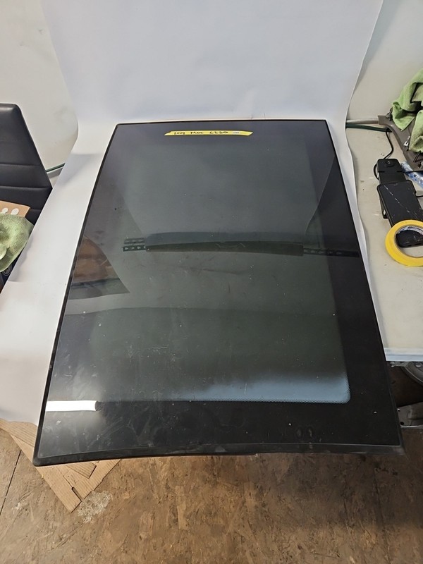 2002 2005 Mercedes Benz C230 COUPE Sun Roof Window Glass Sunroof OEM rear 2 door