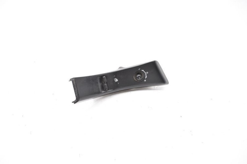 1994 CHEVROLET CORVETTE C4 MASTER WINDOW SWITCH WITH BEZEL 10212993