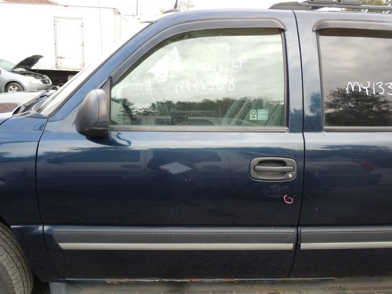 2000-2006 Chevrolet Suburban 1500 Front Door Assembly Driver Left OEM