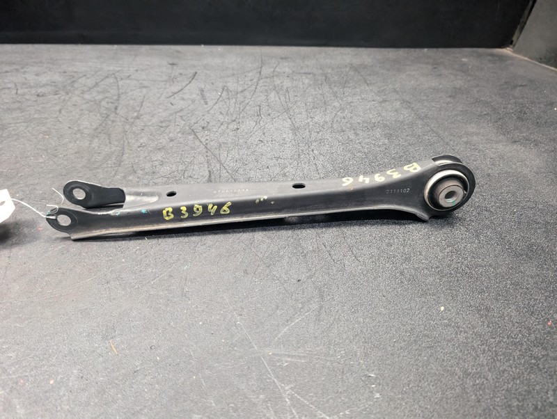 Rear Left Trailing Lower Control Arm 2022 Buick Envision 84380557 2021 2023