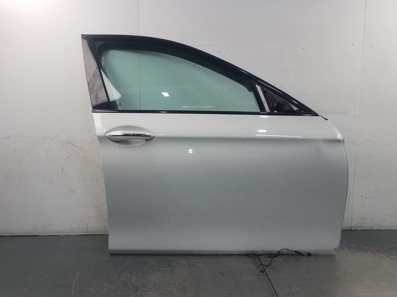 2013 BMW M5 F10 Right Front Passenger Door - * #3439 o3